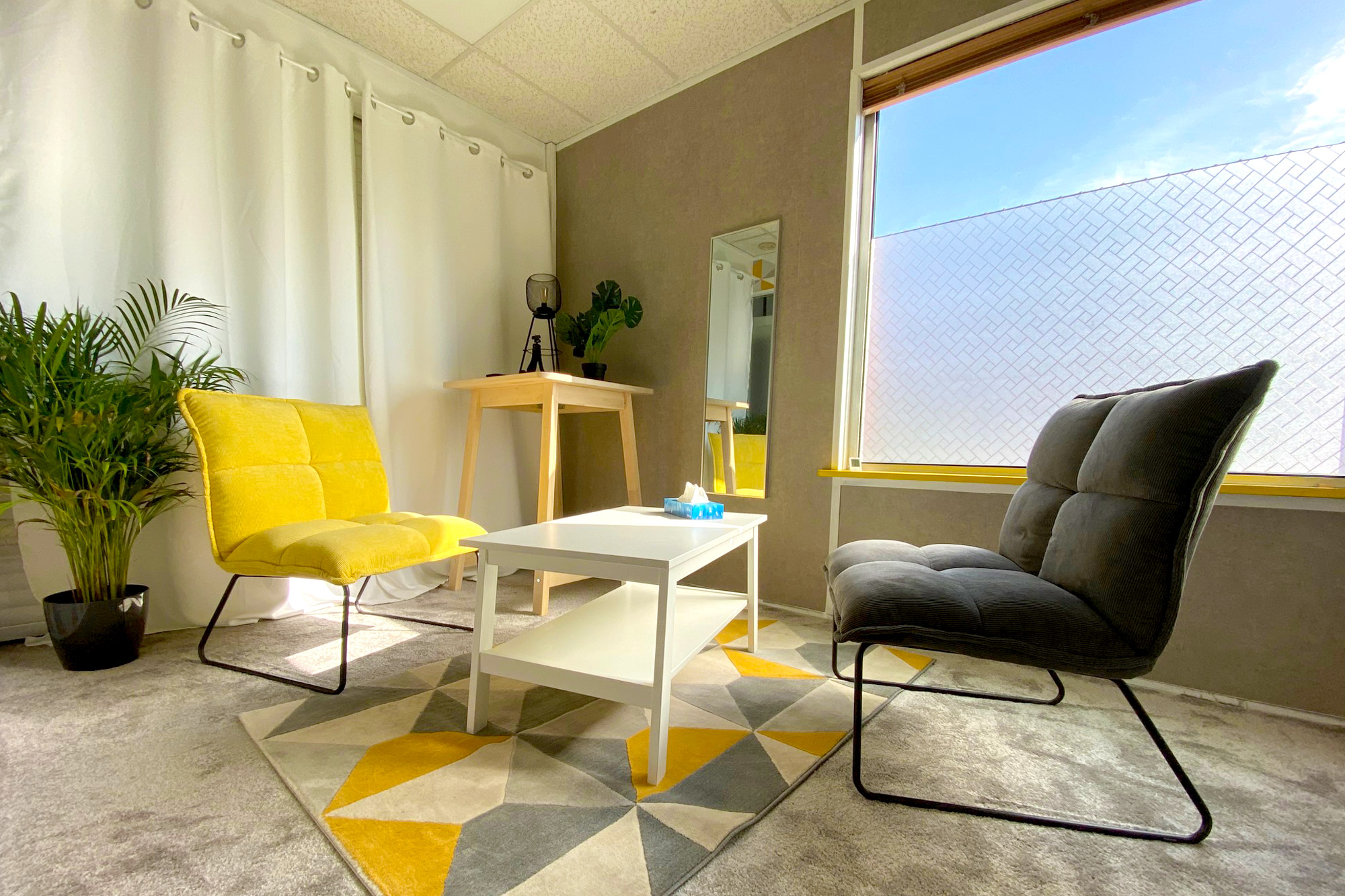 Le salon de l’agence, à Sainghin-en-Weppes